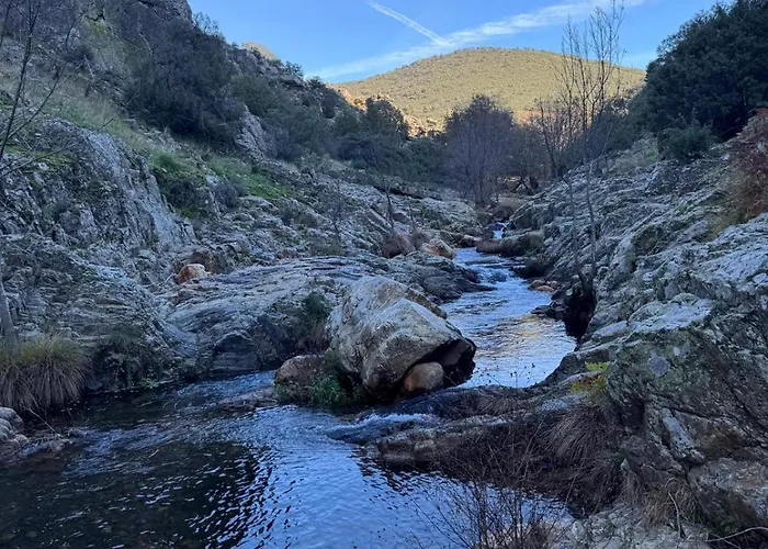 Casa rural La Jara De Villuercas Cabañas del Castillo