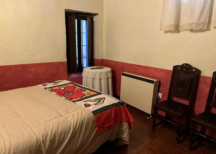 La Jara De Villuercas * Cabañas del Castillo